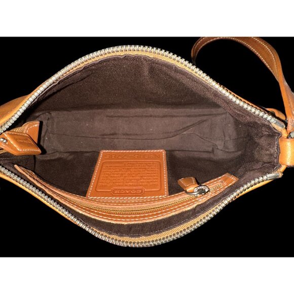 VTG Coach Purse Tan Leather Hampton Demi Baguette 7785 Wristlet Clutch Y2K Mini - Picture 9 of 10